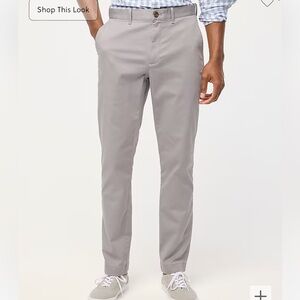 Athletic slim-fit chino pant